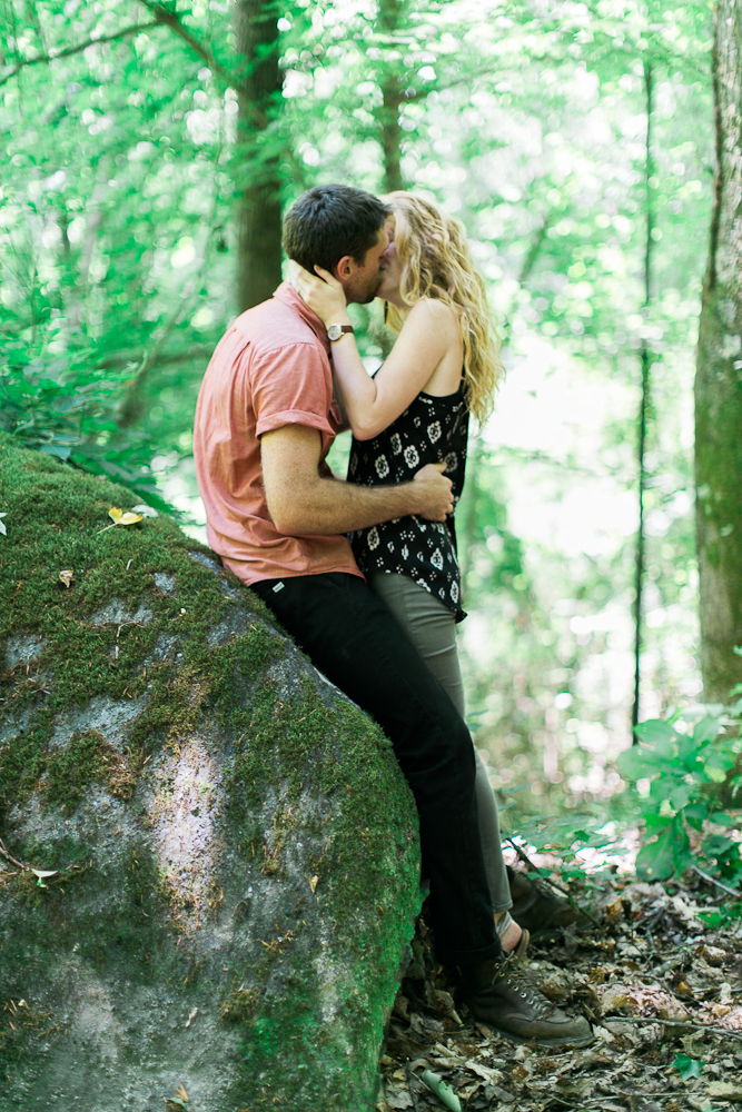 treetop_hideaways_chattanooga_engagement_photography-75