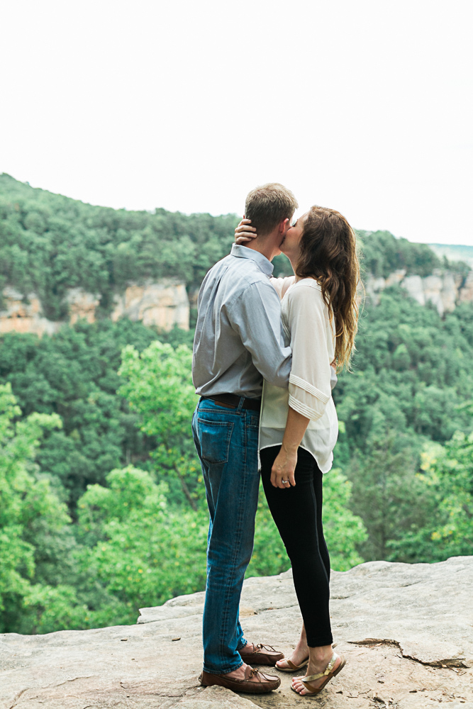 breanne_deaton_signal_mountain_tennessee_engagement_photography-37