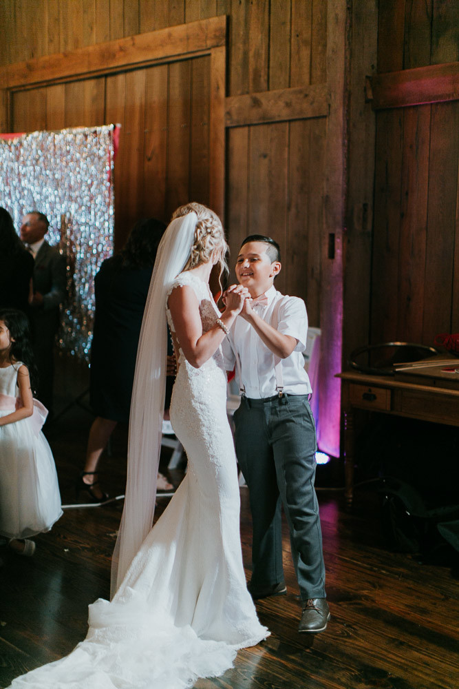 chattanooga-wedding-photography-cinderella-will-abby-143