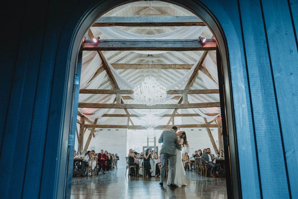 Chattanooga Wedding Photography - Cinderella Wedding Co
