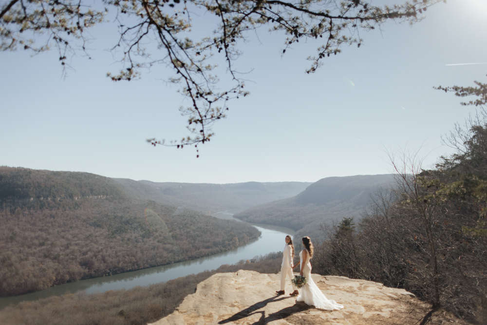 Forest Wedding - Chattanooga, Tennessee - Snooper's Rock