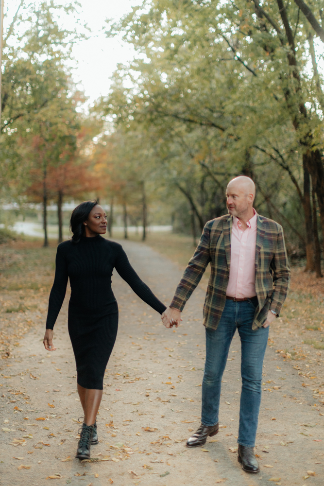 downtown chattanooga fall engagement photography