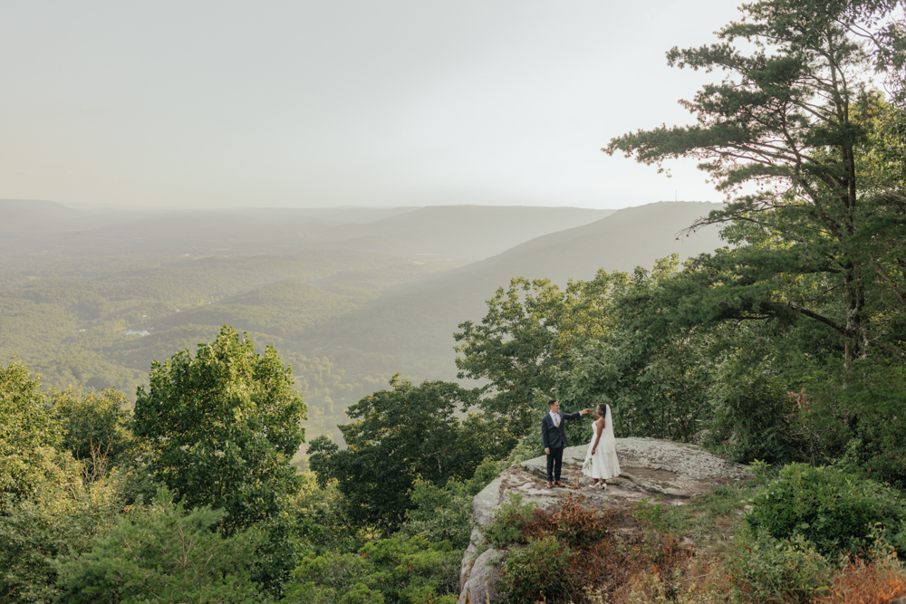 Lookout Mountain Elopement - Plum Nelly Overlook